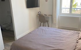 Chambre avec salle de bain privative, Louhans Centre Ville